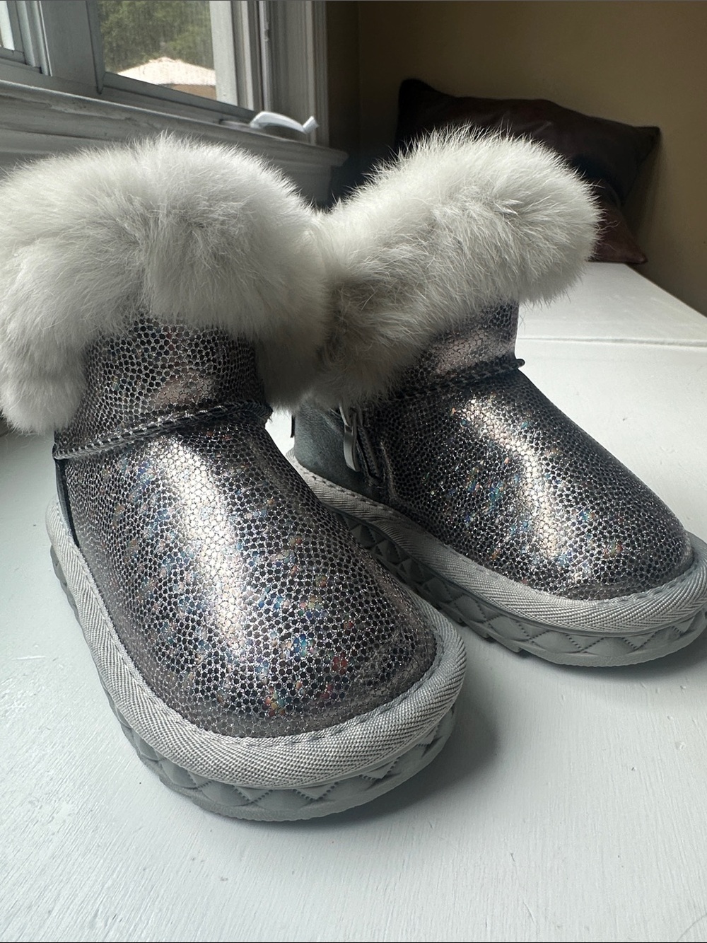 Doe a Deer Girls Sparkle Metallic Silver Fur-Trim Boots